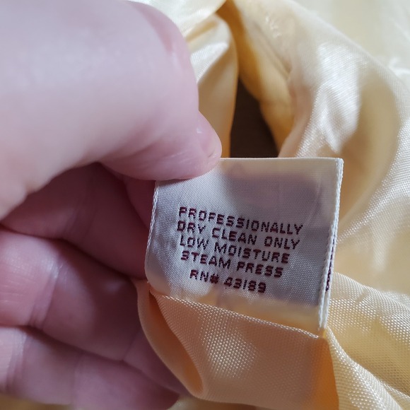 VTG Susan Bristol Vest Womens L Petite Yellow Horse Print Quilted Equestrian - Picture 8 of 8